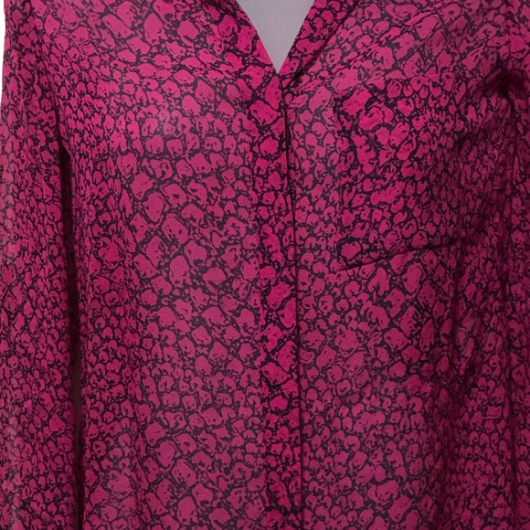Rare DVF Silk Blouse - Picture 4 of 7